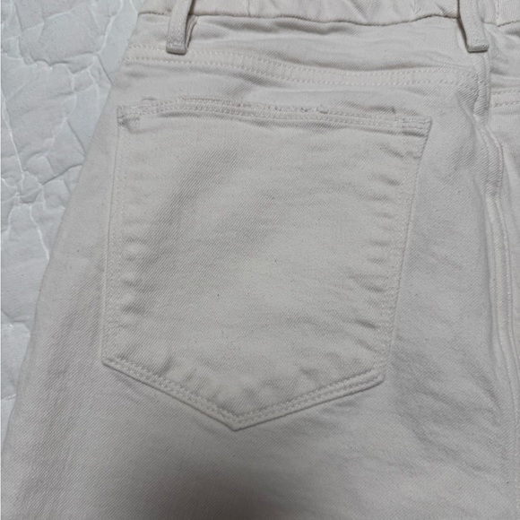 FRAME High Waist Straight Cotton Jeans in Size 26 - Picture 16 of 17